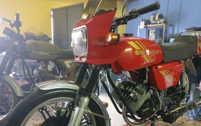 Colocação dos Autocolantes e Conclusão do restauro da Sachs Lotus